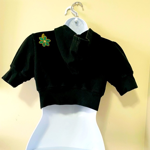 Cropped hooded top - Picture 2 of 3